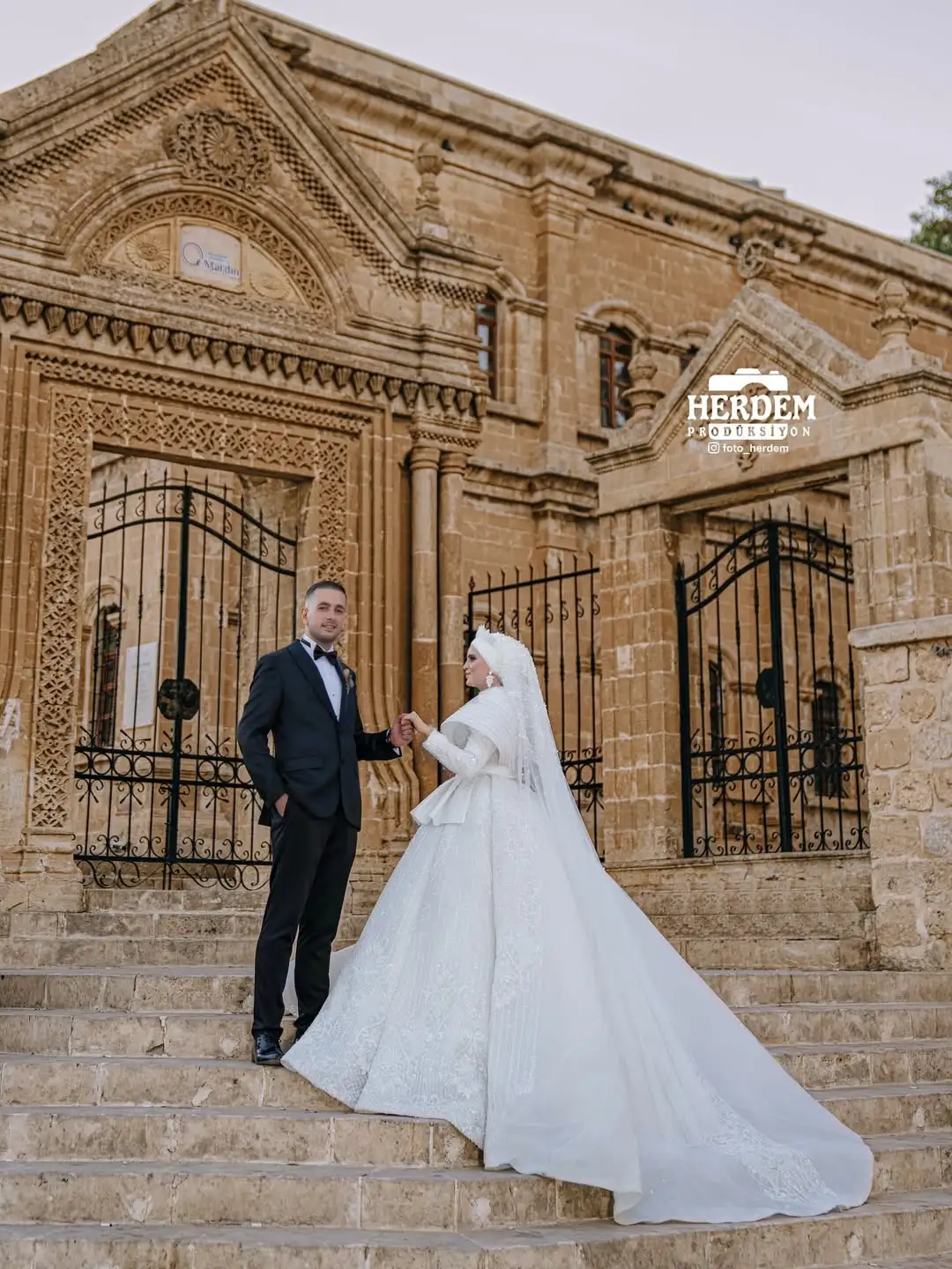 Masalsı gelinlik ve damat